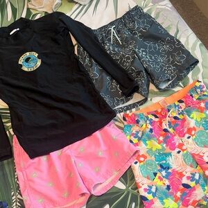 Cat & Jack Boys Swim Trunks Lot and Rash Guard